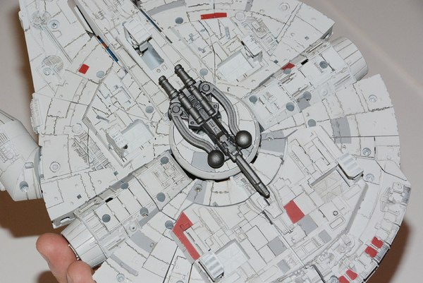 Star Wars Powered By Transformers Millennium Falcon Up Close Photos Of New Crossover Figure 03 (3 of 12)